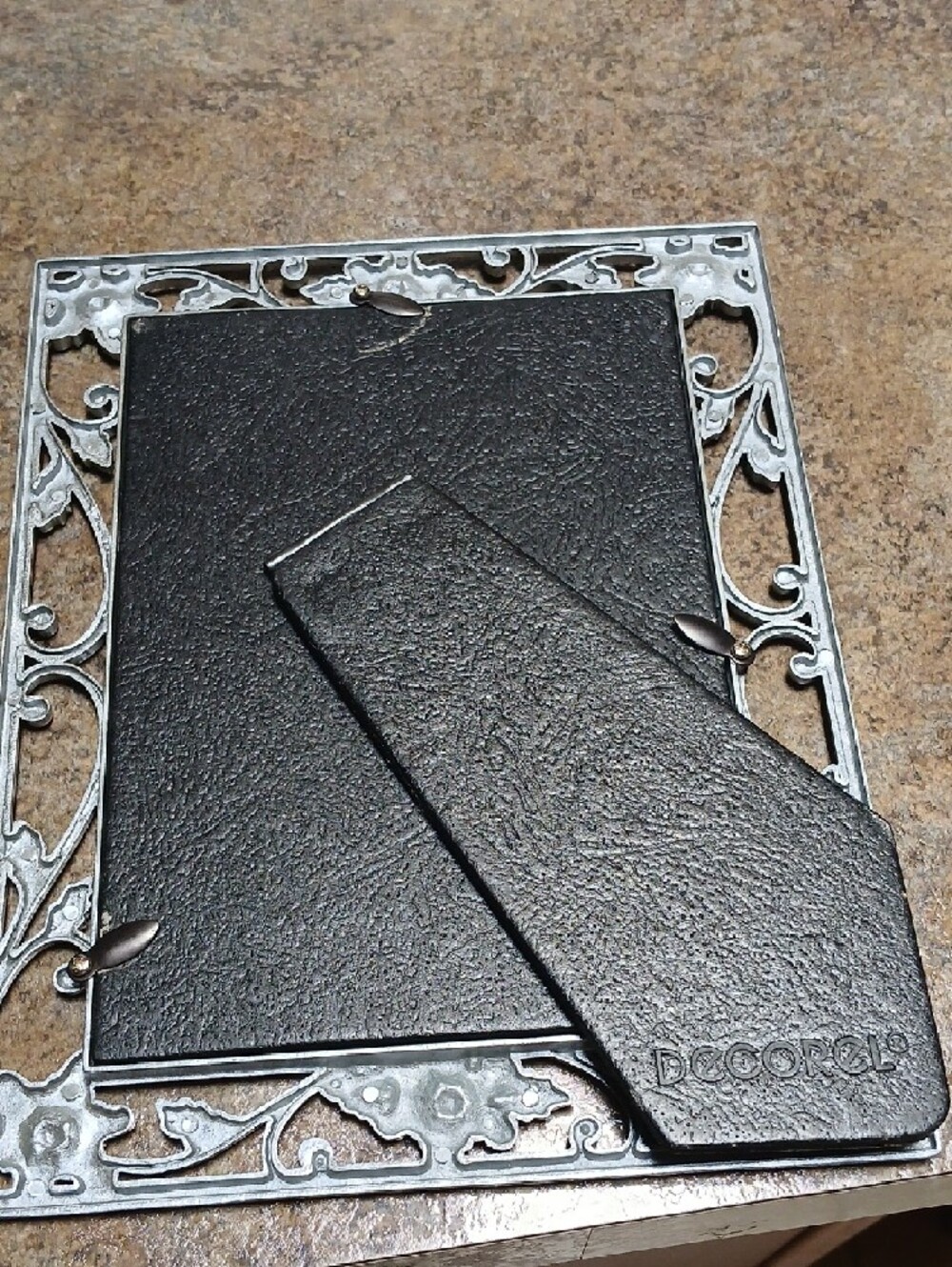 Elegant Floral Metal Picture Frame in Silver and Lavender - Picture 4 of 5